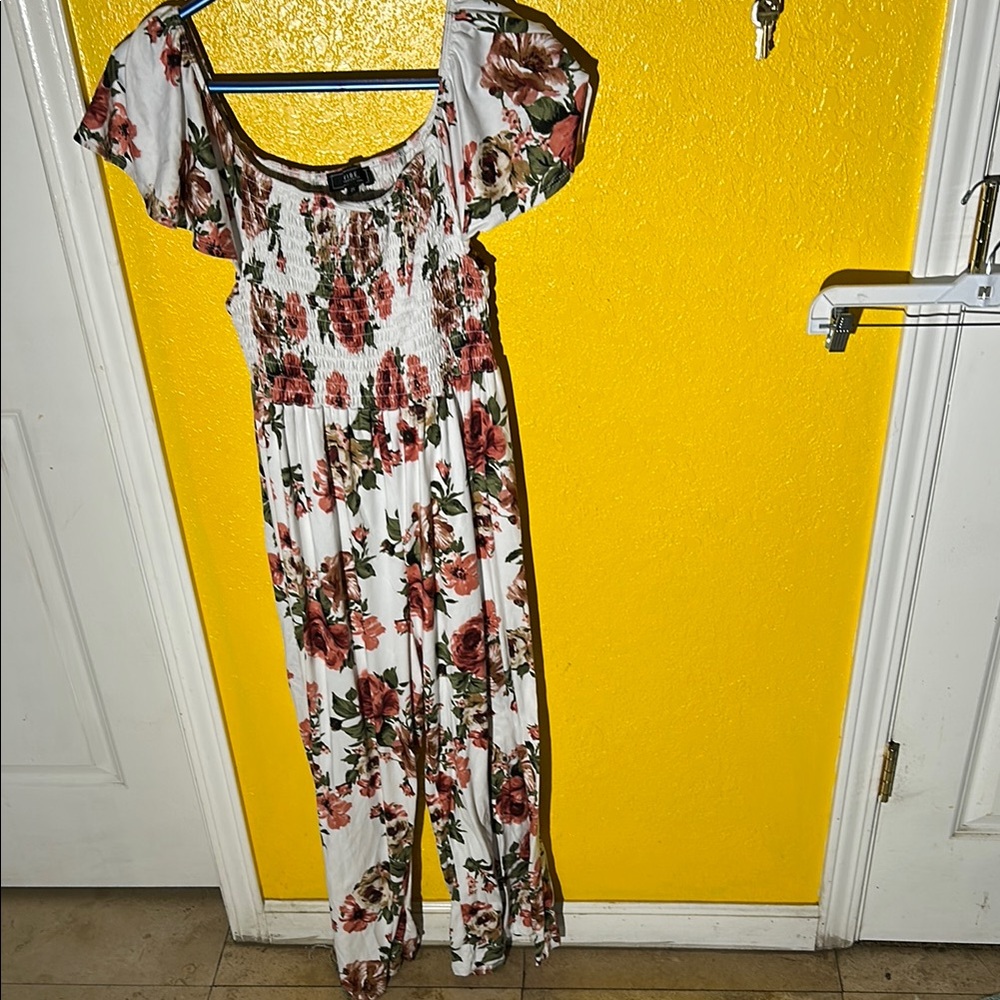 Floral Smocked Off-jump